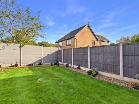 4 bedroom Detached house to let in Lady Richeld Close, Runcorn, WA7