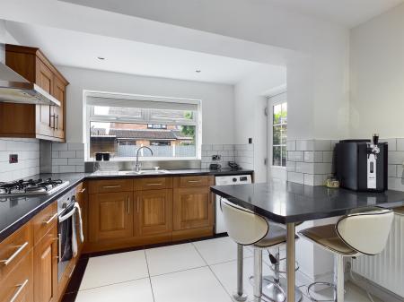 3 bedroom Semi-detached house to let in Kirkwall Drive, Warrington, WA5