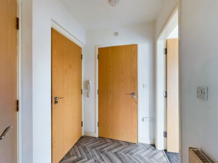 1 bedroom Flat to let in Clearwater Quays, Warrington, WA4