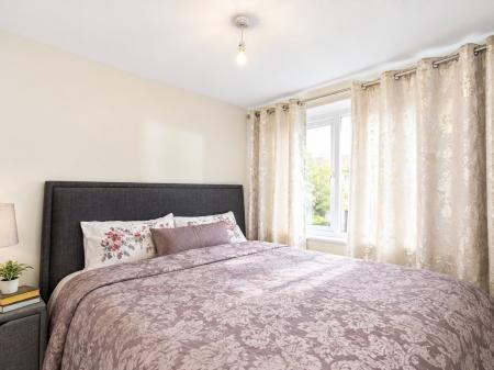 2 bedroom Flat to let in Rylands Drive, Warrington, WA2