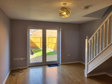 2 bedroom Mews house to let in Glossop Close, Warrington, WA1