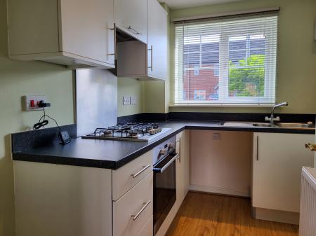 2 bedroom Mews house to let in Glossop Close, Warrington, WA1