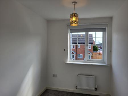 2 bedroom Mews house to let in Glossop Close, Warrington, WA1