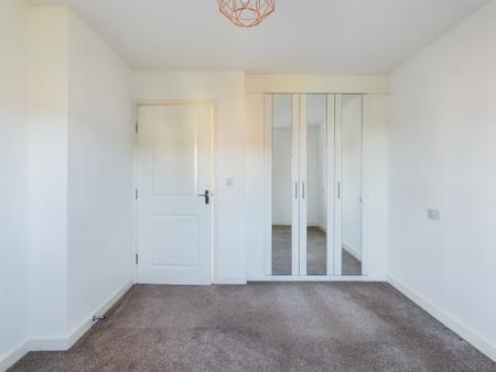 2 bedroom Flat to let in Phoenix Place, Great Sankey, Warrington, WA5
