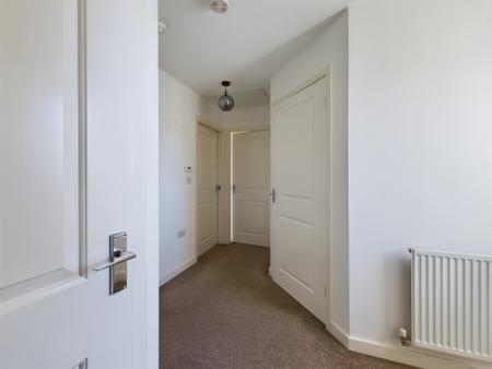 2 bedroom Flat to let in Phoenix Place, Great Sankey, Warrington, WA5