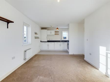 2 bedroom Flat to let in Phoenix Place, Great Sankey, Warrington, WA5