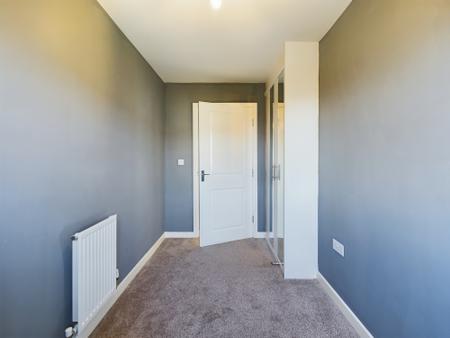 2 bedroom Flat to let in Phoenix Place, Great Sankey, Warrington, WA5