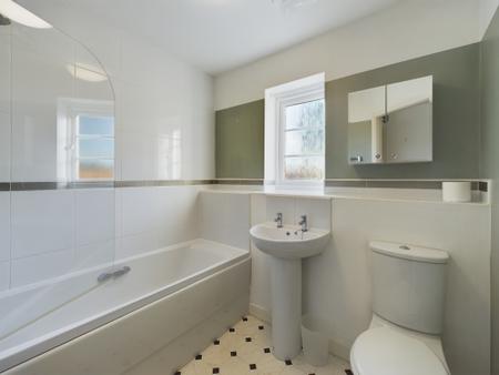 2 bedroom Flat to let in Phoenix Place, Great Sankey, Warrington, WA5