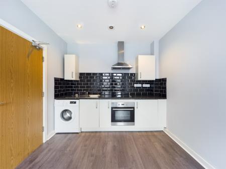 1 bedroom Flat to let in Castleview, Halton, Runcorn, WA7
