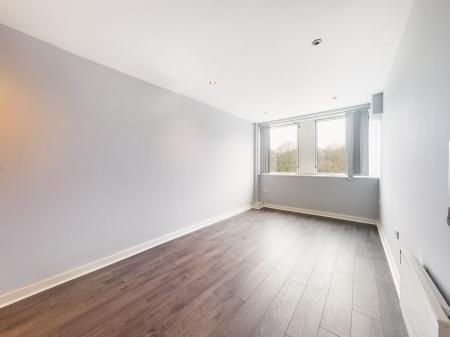 1 bedroom Flat to let in Castleview, Halton, Runcorn, WA7