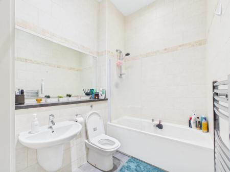 1 bedroom Flat for sale in Barton Court Central Way, Warrington, WA2