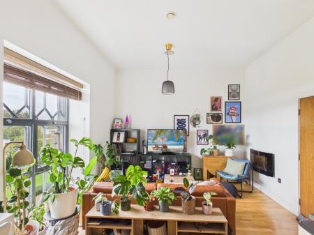 1 bedroom Flat for sale in Barton Court Central Way, Warrington, WA2