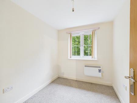 2 bedroom Flat for sale in Thorneycroft Drive, Howley, Warrington, WA1