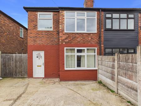Lostock Avenue, Warrington, WA5