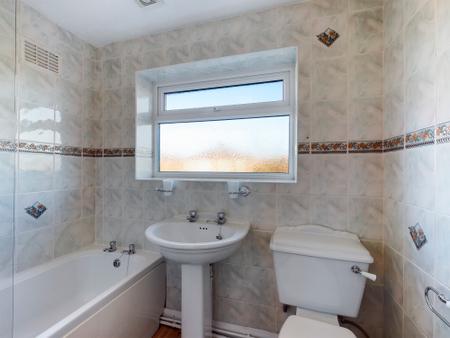 3 bedroom Semi-detached house to let in West Drive, Great Sankey, Warrington, WA5