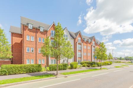 2 bedroom Flat to let in Louisiana Drive, Great Sankey, Warrington, WA5