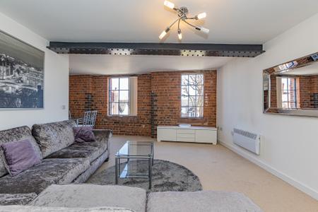 2 bedroom Flat to let in The Clock Tower, Elphins Drive, Warrington, WA4