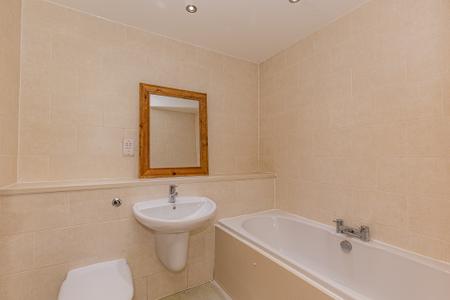 2 bedroom Flat to let in The Clock Tower, Elphins Drive, Warrington, WA4