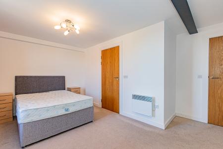 2 bedroom Flat to let in The Clock Tower, Elphins Drive, Warrington, WA4