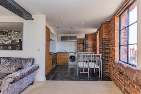 2 bedroom Flat to let in The Clock Tower, Elphins Drive, Warrington, WA4
