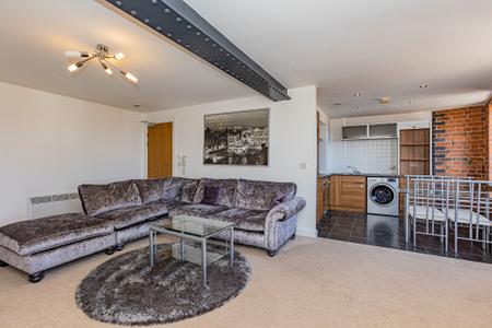 2 bedroom Flat to let in The Clock Tower, Elphins Drive, Warrington, WA4