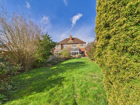 3 bedroom Semi-detached house for sale in Blundells Road, Tilehurst, Reading, RG30