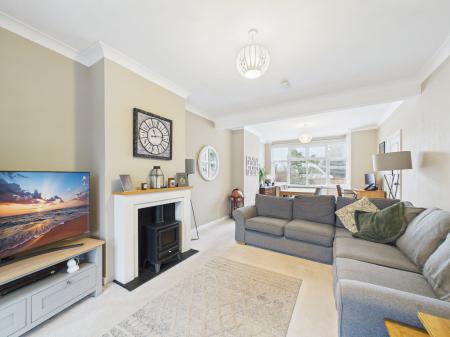 3 bedroom Semi-detached house for sale in Blundells Road, Tilehurst, Reading, RG30