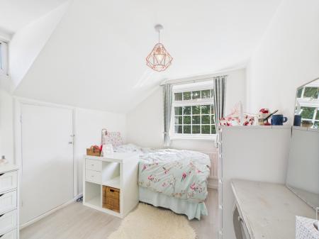 4 bedroom Detached house for sale in Boundary Close, Tilehurst, Reading, RG31