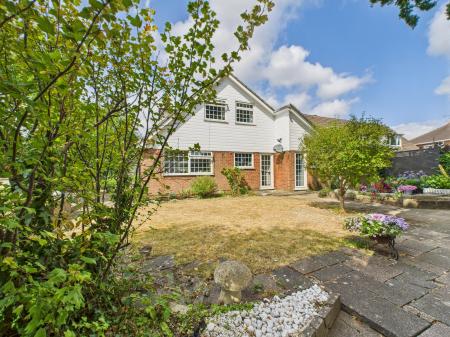 4 bedroom Detached house for sale in Boundary Close, Tilehurst, Reading, RG31