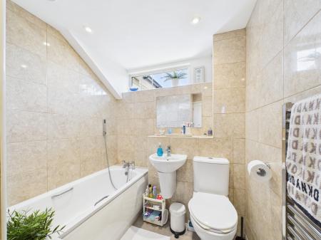 4 bedroom Detached house for sale in Boundary Close, Tilehurst, Reading, RG31