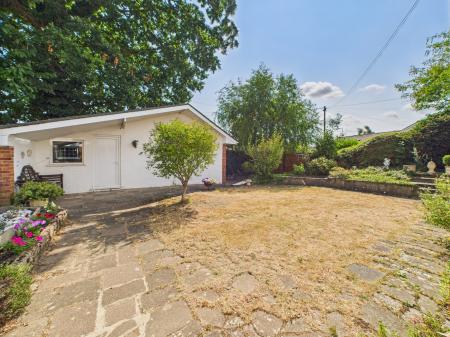 4 bedroom Detached house for sale in Boundary Close, Tilehurst, Reading, RG31