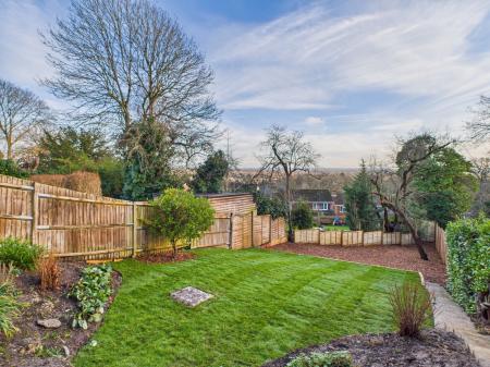 4 bedroom Semi-detached house for sale in Cheddington Close, Tilehurst, Reading, RG30