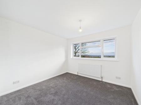 4 bedroom Semi-detached house for sale in Cheddington Close, Tilehurst, Reading, RG30