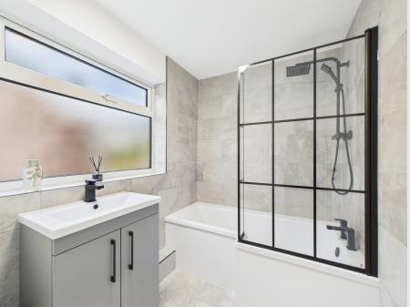 4 bedroom Semi-detached house for sale in Cheddington Close, Tilehurst, Reading, RG30