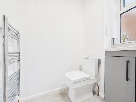 4 bedroom Semi-detached house for sale in Cheddington Close, Tilehurst, Reading, RG30