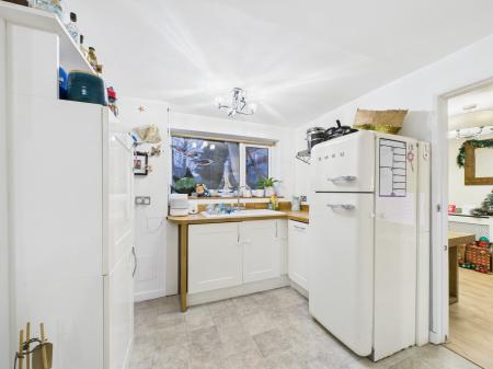 3 bedroom Terraced House for sale in Corwen Road, Tilehurst, Reading, RG30