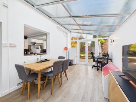 3 bedroom End of terrace house for sale in Elm Park Road, West Reading, Reading, RG30