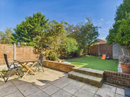 3 bedroom End of terrace house for sale in Elm Park Road, West Reading, Reading, RG30