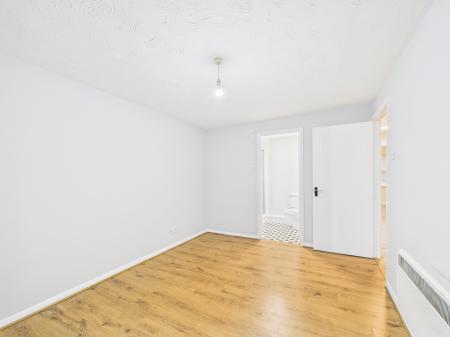 2 bedroom Flat for sale in Elm Park, Reading, RG30