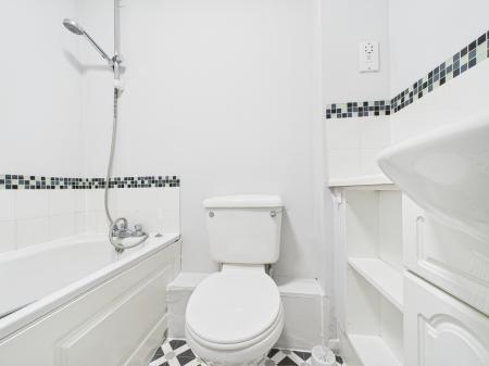 2 bedroom Flat for sale in Elm Park, Reading, RG30