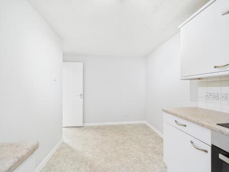 2 bedroom Flat for sale in Elm Park, Reading, RG30