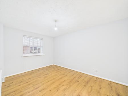 2 bedroom Flat for sale in Elm Park, Reading, RG30