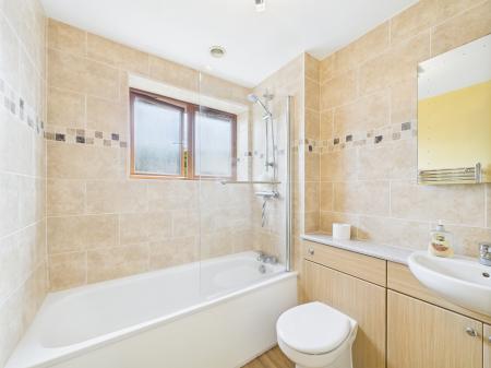 3 bedroom Detached house for sale in Fairlop Close, Calcot, Reading, RG31