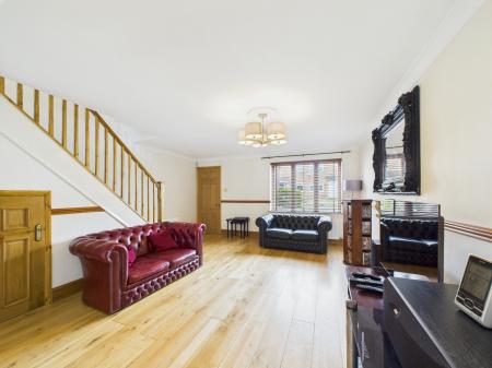 3 bedroom Detached house for sale in Fairlop Close, Calcot, Reading, RG31