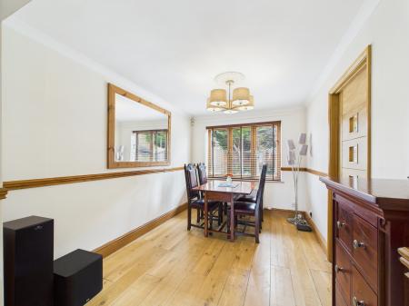 3 bedroom Detached house for sale in Fairlop Close, Calcot, Reading, RG31