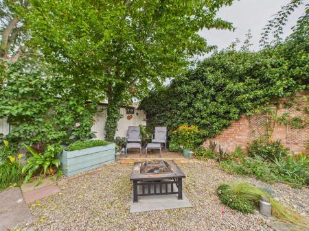 3 bedroom Detached house for sale in Halls Road, Tilehurst, Reading, RG30