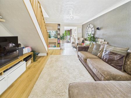 2 bedroom End of terrace house for sale in Hanbury Drive, Calcot, Reading, RG31