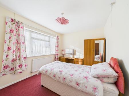 4 bedroom Detached house for sale in Holybrook Crescent, Southcote, Reading, RG30