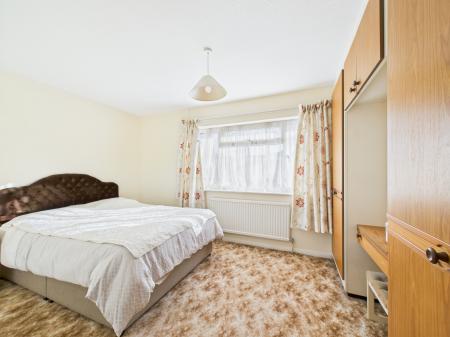 4 bedroom Detached house for sale in Holybrook Crescent, Southcote, Reading, RG30