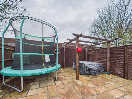 2 bedroom End of terrace house for sale in Latimer Drive, Calcot, Reading, RG31